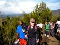 J&ouml;rg von de Fenn. Blinder Bergsteiger erklimmt den Kilimandscharo M&auml;rz 2009. Bild 12